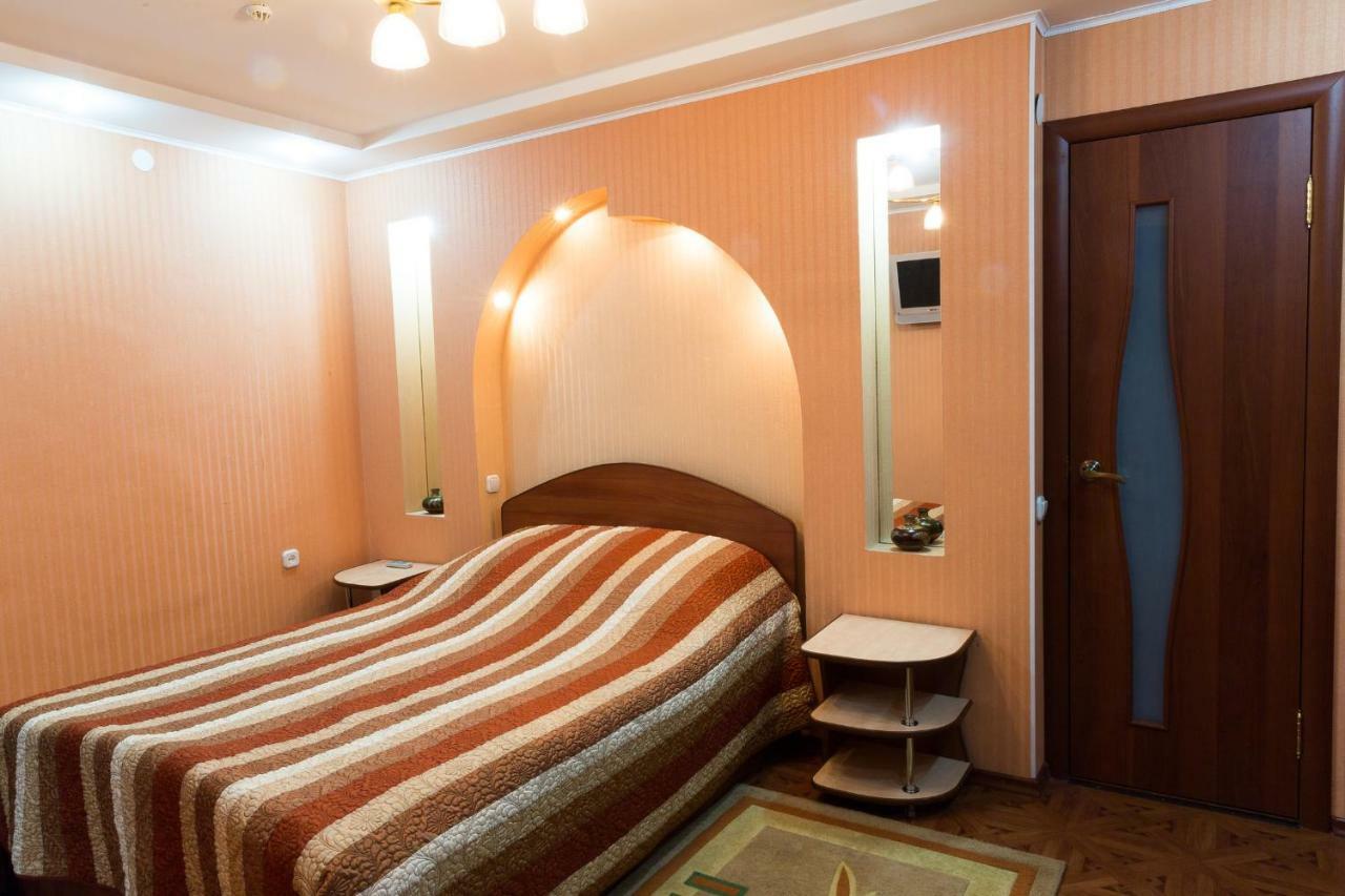 Tourist Hotel Ustʼ-Kamenogorsk Esterno foto