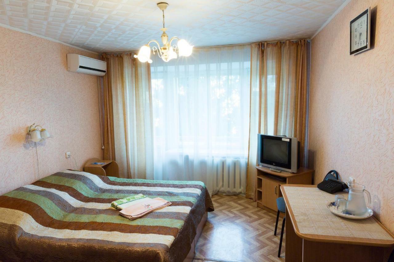 Tourist Hotel Ustʼ-Kamenogorsk Esterno foto