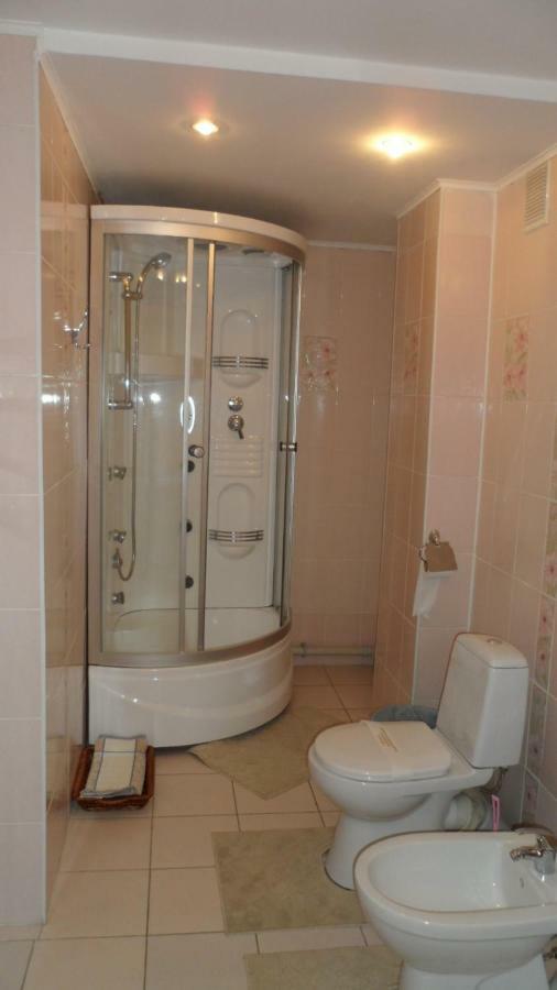 Tourist Hotel Ustʼ-Kamenogorsk Esterno foto
